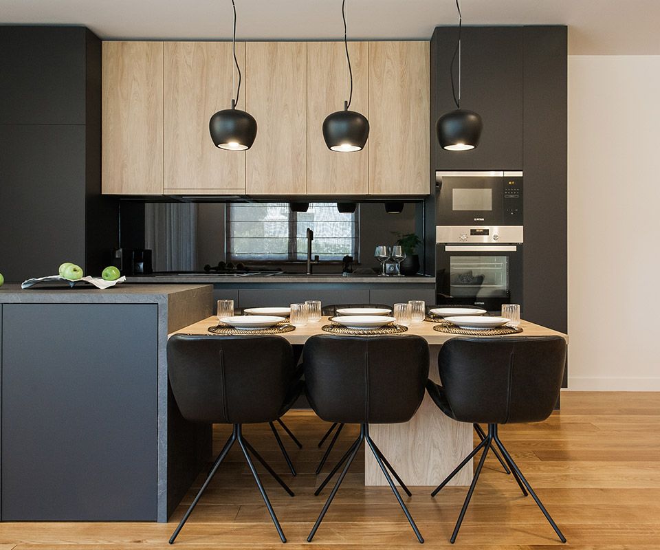 Glyfada Luxurious Beachfront 3 Bedroom Residence